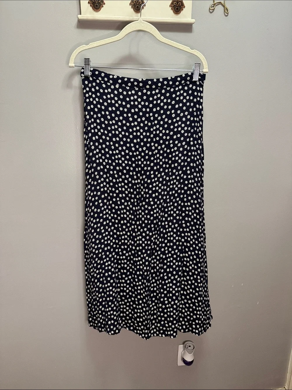 Reformation Rae Skirt Size 6 - Picture 2 of 6